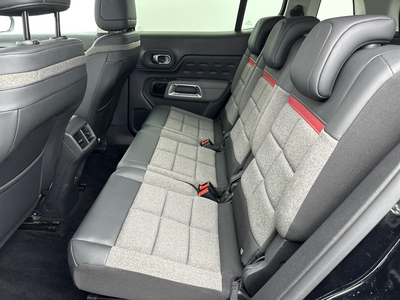Citroën C5 Aircross hybride rechargeable 225 s&s e-eat8 feel — photo 12
