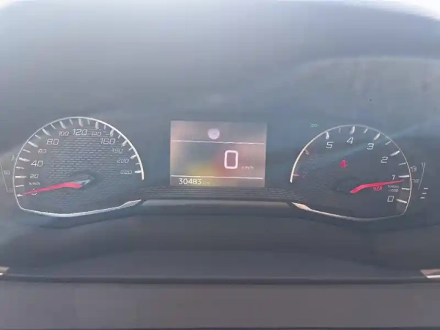 Peugeot 208 puretech 100 s&amp;s bvm6 — photo 15