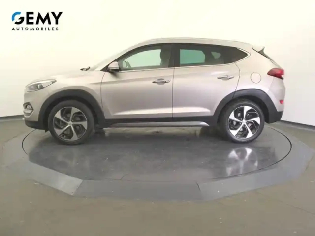 Hyundai Tucson 1.7 crdi 141 2wd — photo 19