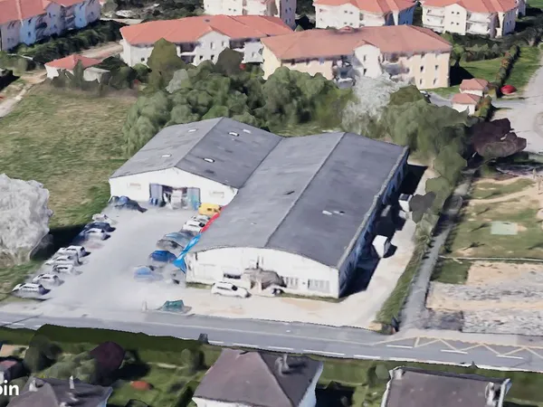 Local 1570 m² LE PALAIS SUR VIENNE