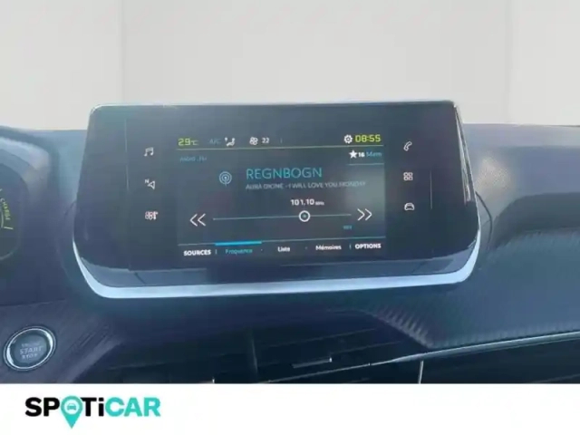 Peugeot 2008 e- 136ch style — photo 14