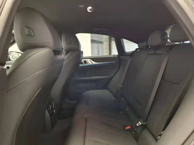 Bmw I4 edrive40 — photo 57