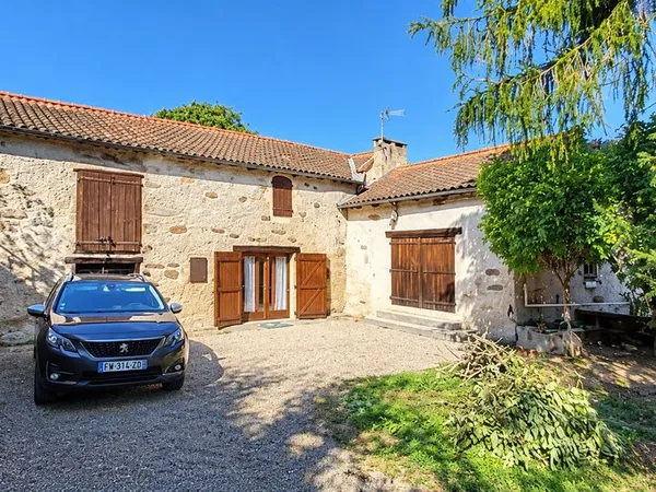 MAISON EN PIERRE - 5 CHAMBRES -154 m²-3 800 m²de terrain- ALBAN / ALBI