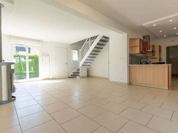 Maison 7 pièces 160 m²