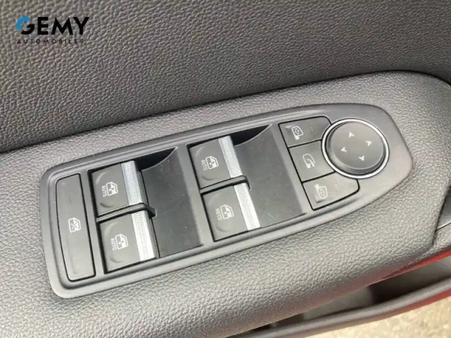 Renault Captur tce 100 — photo 12