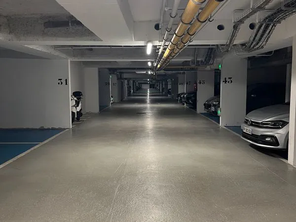 Place de Parking à louer