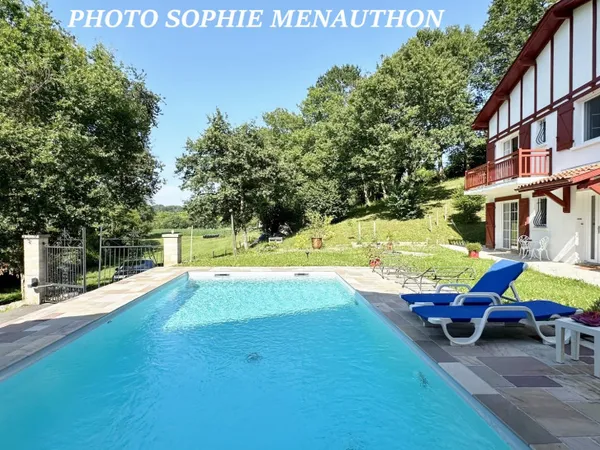 Maison de caractère 7 pièces 265 m²