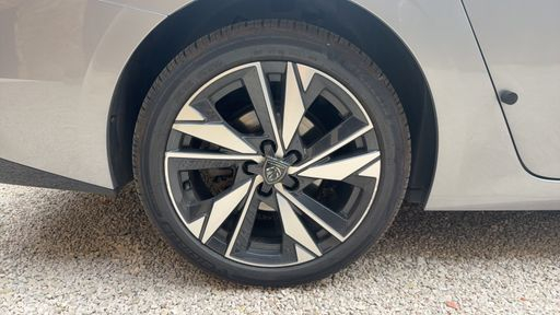 Peugeot 308 SW 1.5 BlueHDi 130 EAT8 - Allure Pack – 2023 – 120877 km – Diesel – Boîte Automatique — photo 36