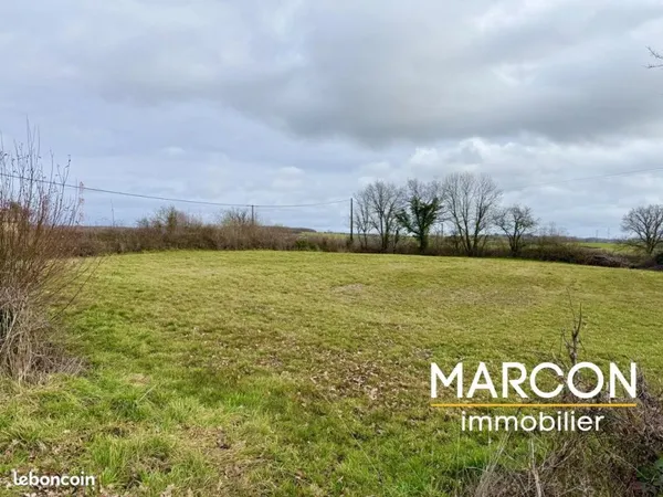 Terrain 2523 m² Ajain