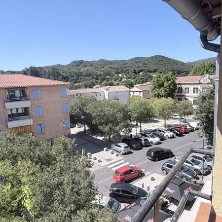 Studio 1 pièce 24 m²