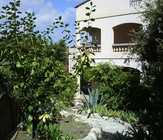 Chambre meublée (bail étudiant ou mobilité) dans villa Cap