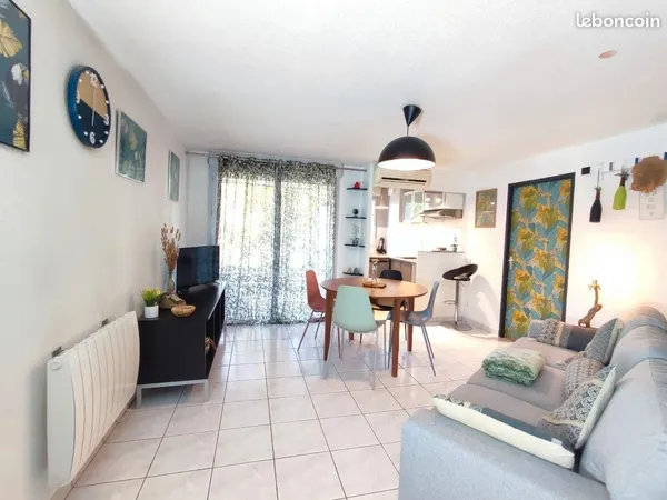 T2 DE 39 m² AVEC TERRASSE, PISCINE ET PARKING PRIVATIF - RÉSIDENCE LE CLOS CÉZANNE