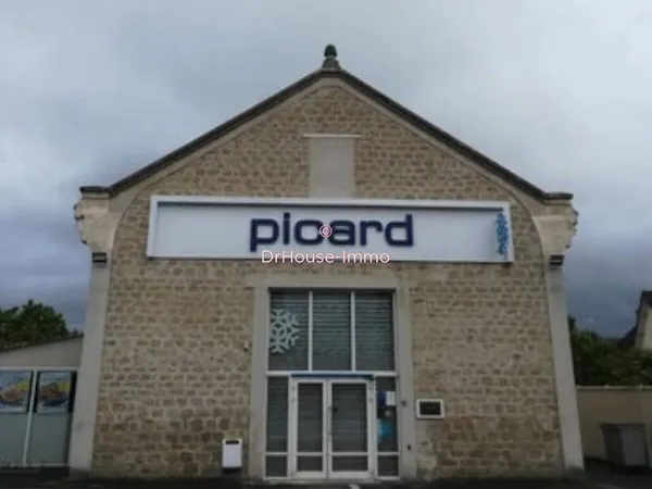 Local commercial 390 m²