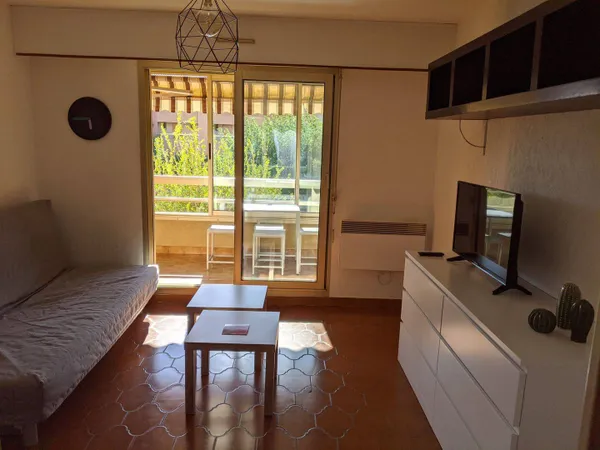 Studio 1 pièce 27 m²