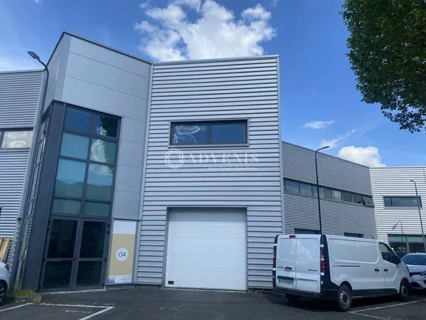 Local d'activité 398 m²
