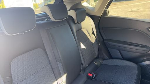 Renault Captur 1.3 TCe 130 - Intens – 2020 – 58544 km – Essence – Boîte Manuelle — photo 25