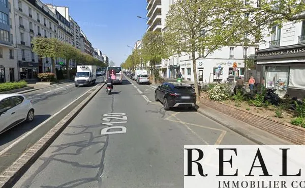 Local commercial 64 m²