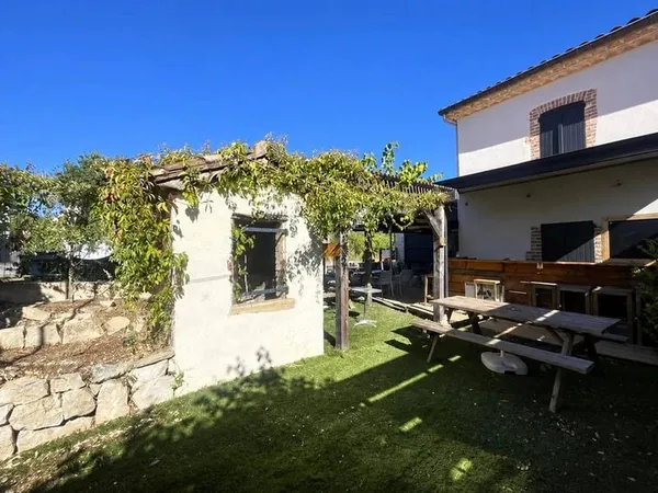 Maison 6 pièces 160 m²