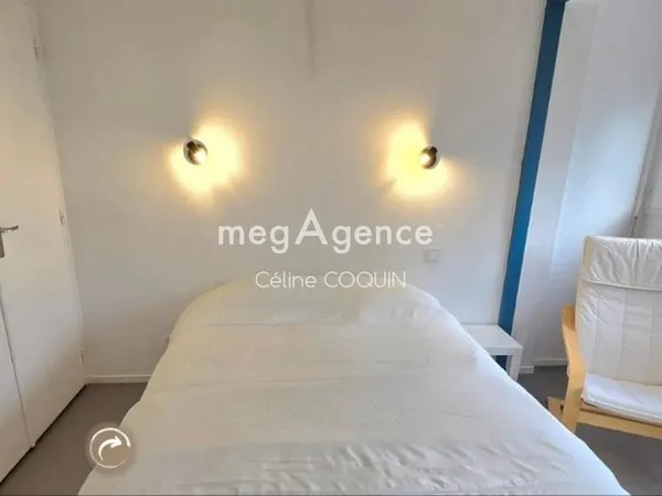 À LOUER - STUDIO MEUBLÉ 22 m² - JONZAC - ASCENSEUR - CLIMATISATION - WIFI