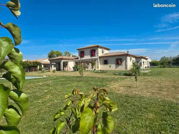 Villa 4 pièces de 130 m2
