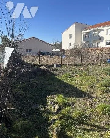 Terrain 317 m²