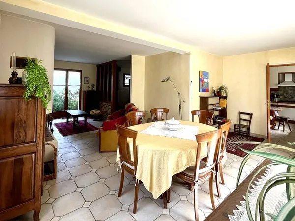 Maison 6 pièces 150 m²