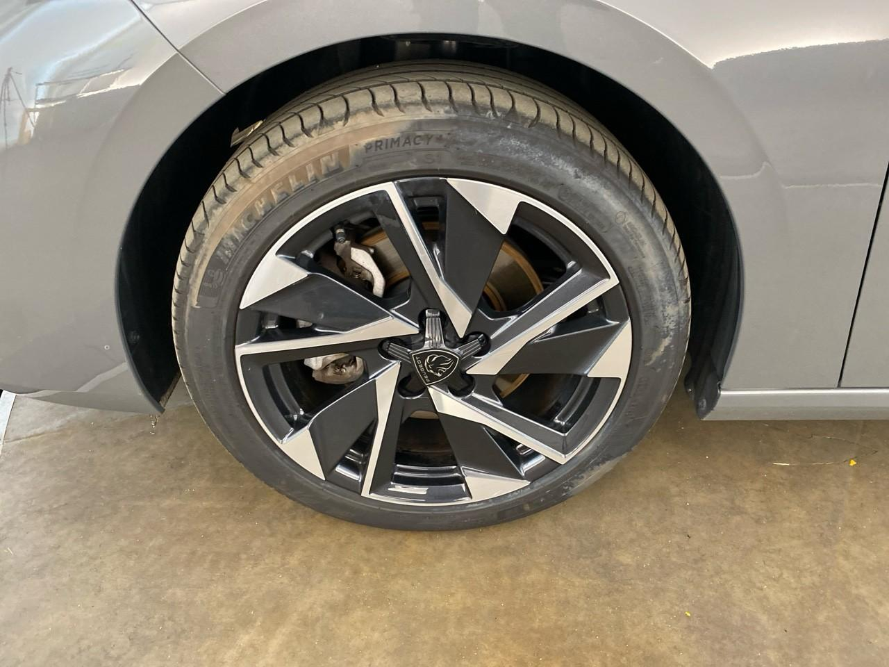 Peugeot 308 sw hybrid 145 e-dcs6 allure — photo 11