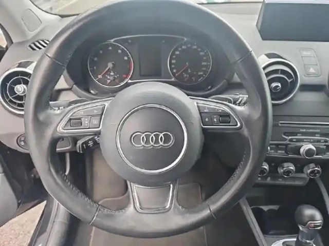 Audi A1 sportback 1.0 tfsi 95ch ultra midnight series s tronic 7 — photo 13