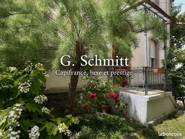 Maison 7 pièces 215 m²