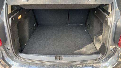 Dacia Duster 1.5 dCi 115 - Prestige – 2021 – 66932 km – Diesel – Boîte Manuelle — photo 28