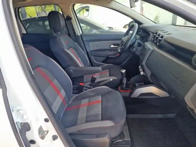 Dacia Duster ii techroad blue dci 115 4x2 — photo 28