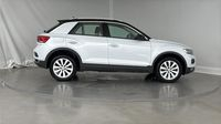 Volkswagen T-Roc 1.5 TSI EVO 150ch Carat Euro6d-T — photo 4