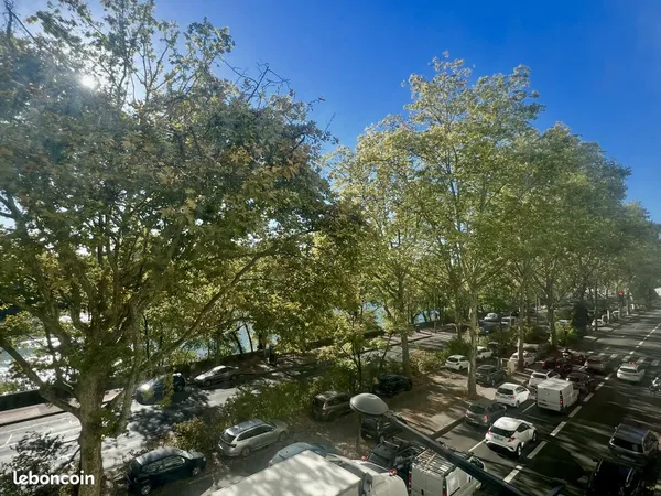 Parking/Garage/Box 66 m²
