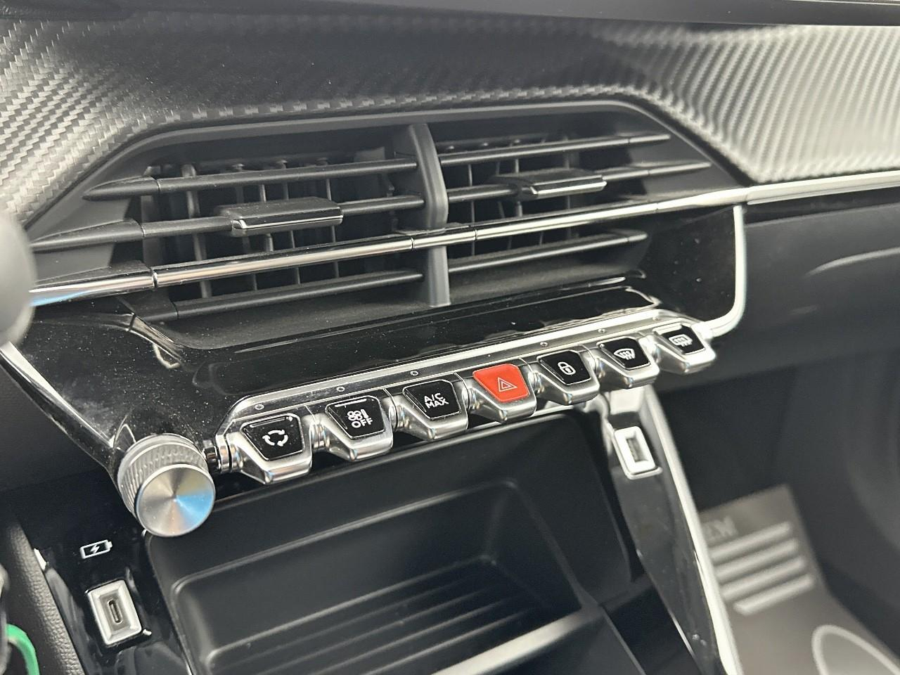 Peugeot 2008 puretech 130 s&s eat8 style — photo 27