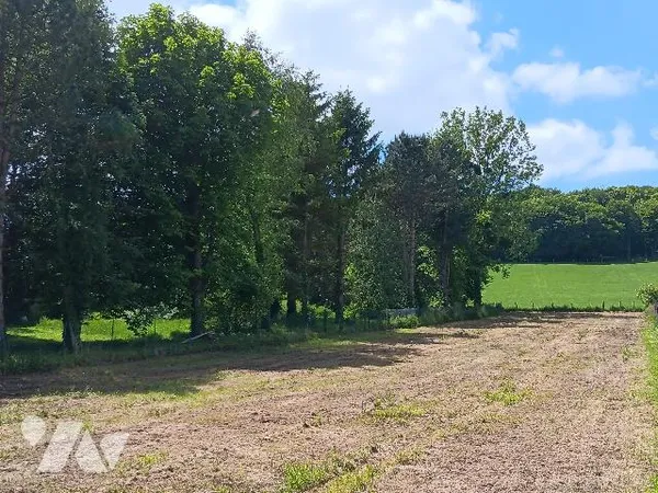 Terrain 2014 m²