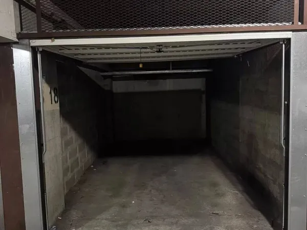 Parking 15 m²