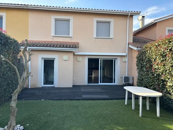 MAISON T5 A LOUER MEYZIEU -RESIDENCE CALME ET FERMEE