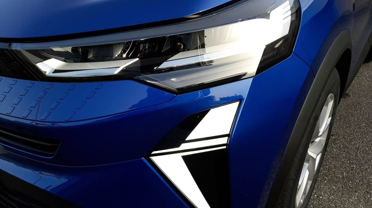 Renault Captur — photo 23