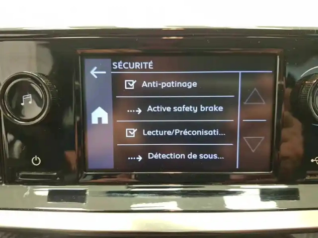 Peugeot 208 bluehdi 100 s&amp;s bvm6 — photo 19