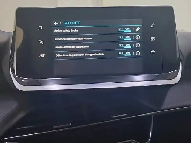 Peugeot 2008 puretech 130 s&amp;s bvm6 — photo 22