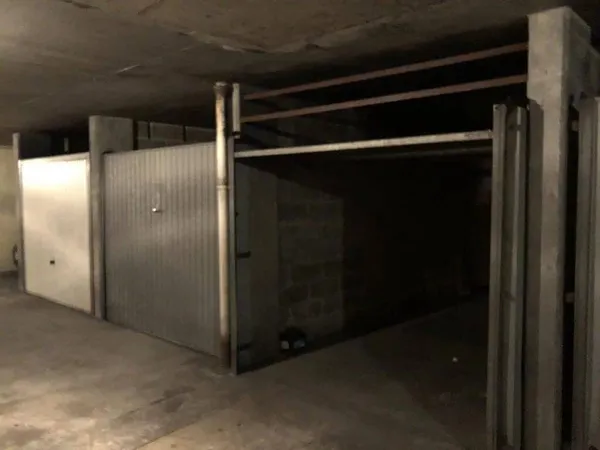 Parking 14 m²