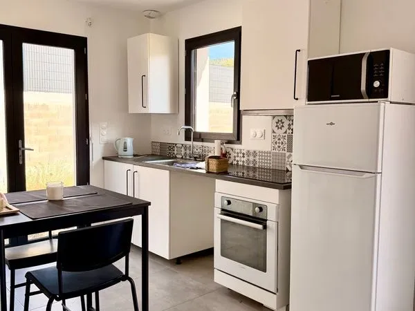 🏠 Studio meublé 25 m² - Jardin privatif - Parking - Aubagne