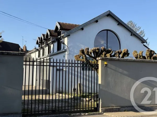 Local commercial 275 m²