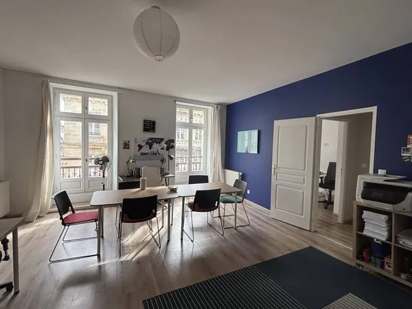 Bureaux 100 m²