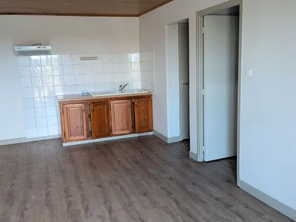 Appartement 2 pieces 40 M2+ terrasse