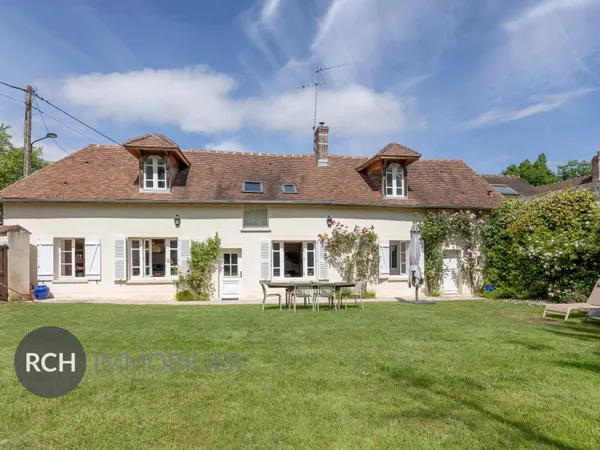 Secteur Gambais - Charmante maison ancienne avec dépendance en coeur de forêt