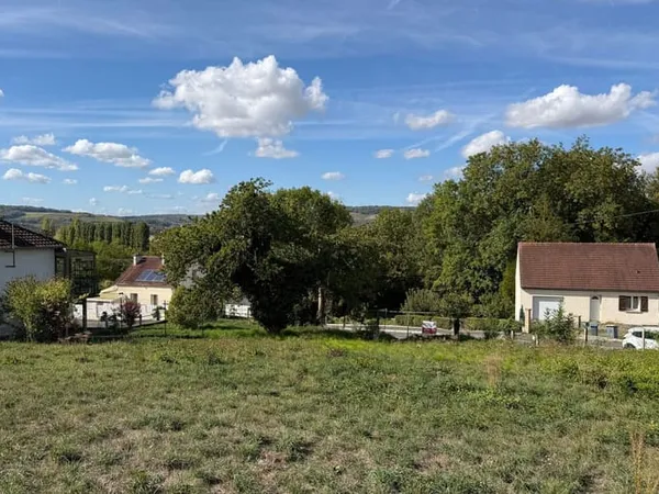 Terrain 611 m²