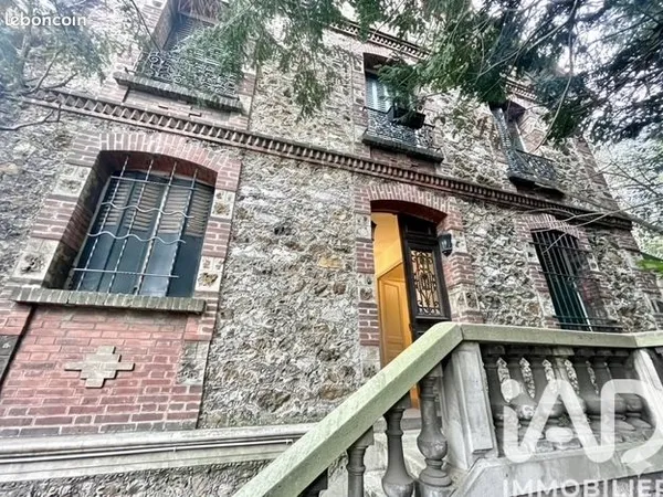 Propriété 12 pièces 288 m²