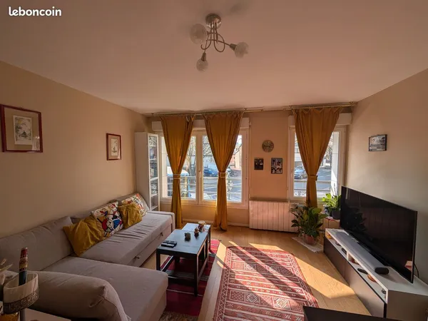 T2 lumineux de 47 m² prêt à vivre + cave & parking - Métro Gabriel Péri