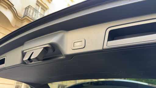 Land Rover Range Rover Evoque P300e PHEV 309 AWD BVA8 - R-Dynamic SE – 2022 – 46777 km – Hybride rechargeable – Boîte Automatique — photo 18